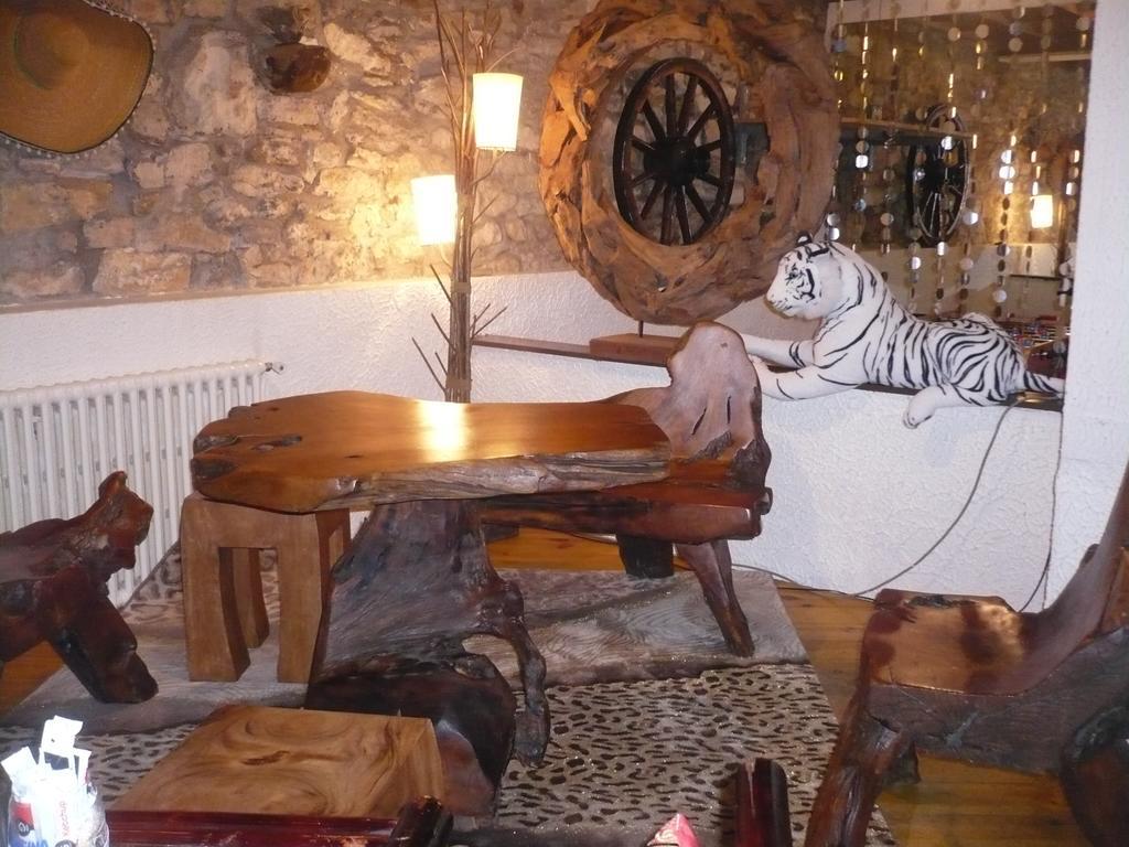 Hotel Bon Accueil Oyonnax Dış mekan fotoğraf