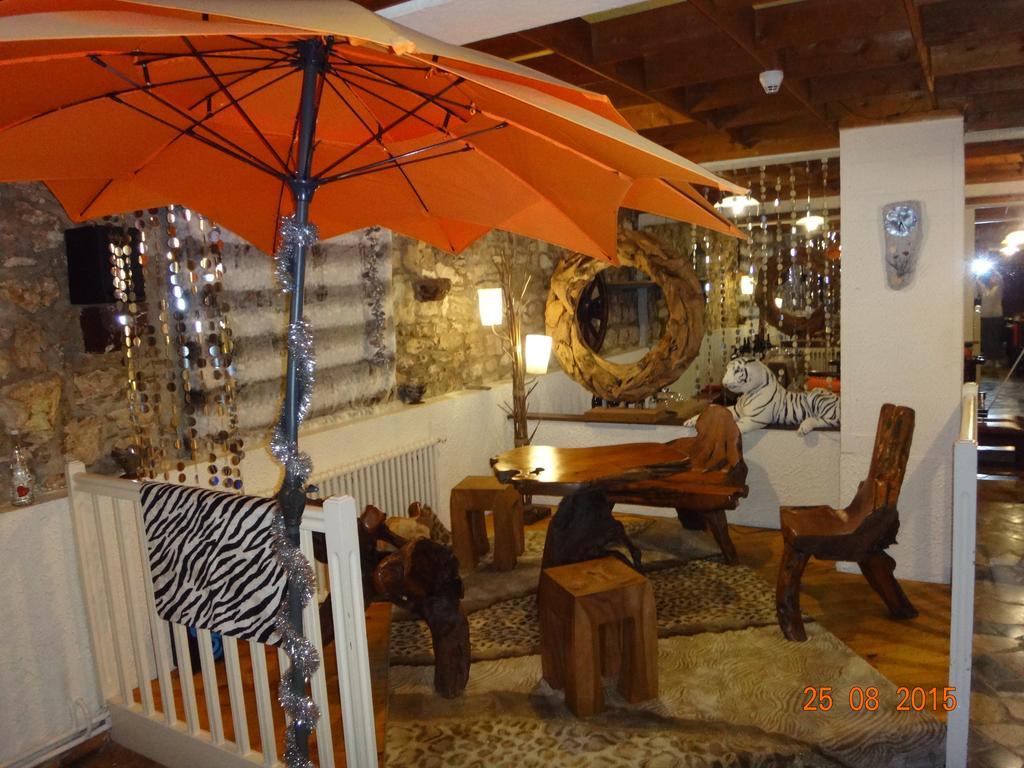 Hotel Bon Accueil Oyonnax Dış mekan fotoğraf